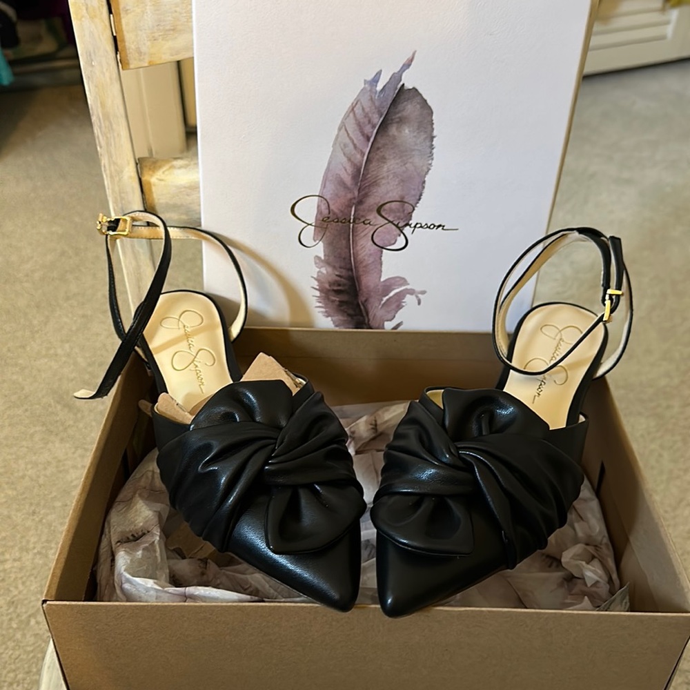 Jessica Simpson flats